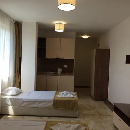 Palm Deluxe Солнечный берег