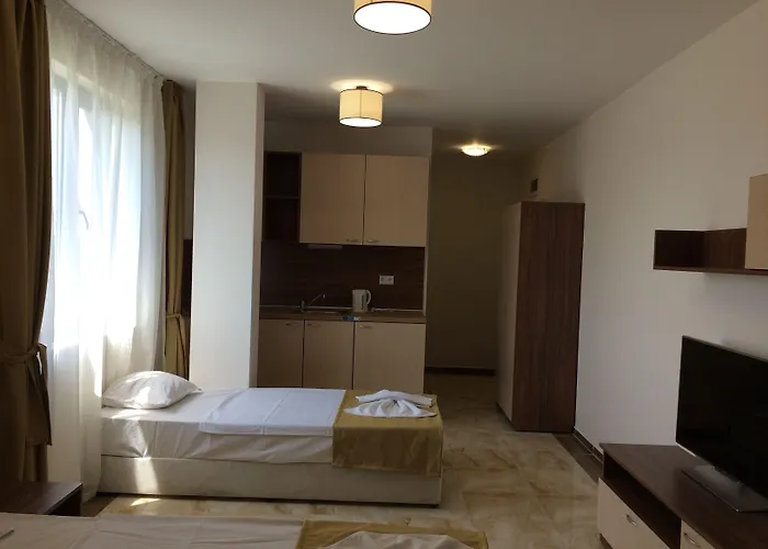 Palm Deluxe Slăntjev Brjag